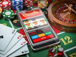 Berbagai kategori permainan kasino RTS66 termasuk slot, poker, dan meja blackjack