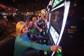 Studio Live Casino RTS66 dengan teknologi streaming HD dan sudut kamera profesional multi-angle